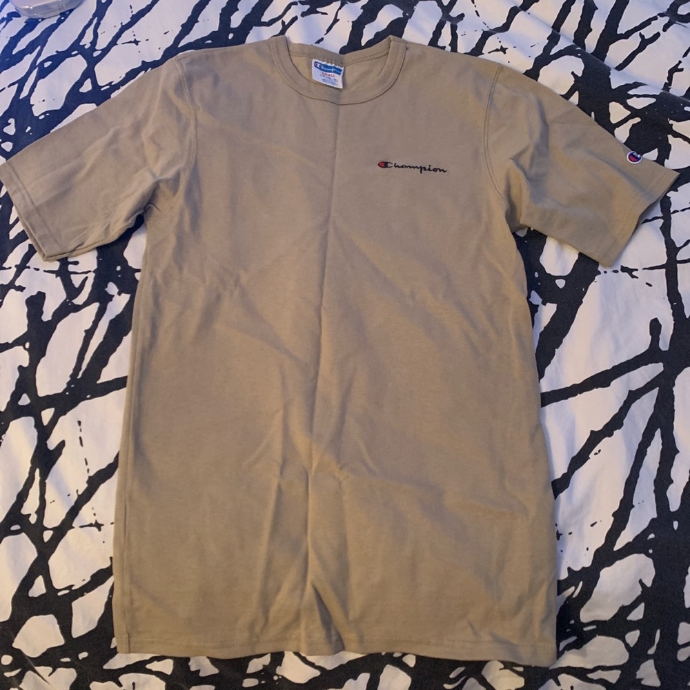 Champion t-shirt